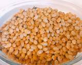 Natto, fermented soybeans with herbs