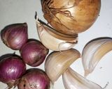 Foto langkah ke 1 dari resep Oseng Sayuran dan Bakso Ayam.