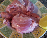 Foto del paso 1 de la receta: Carrilleras con frutos secos al moscatel
