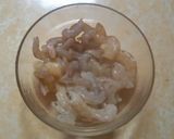 Foto langkah ke 2 dari resep Udang Asem Manis.