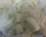 Foto del paso 1 de la receta: Salteado de pechuga con patatas y champiñones