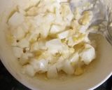 A picture of step 3 of Egg sandwich.