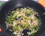 Foto del paso 1 de la receta: Arroz negro con sepia y gambas