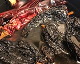 Foto del paso 2 de la receta: Birria de res súper fácil y rápido