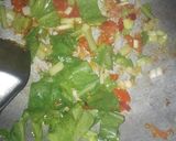 Foto langkah ke 5 dari resep Nasi goreng daun jeruk purut.