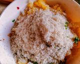 A picture of step 3 of Crispy Potato balls.
