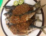 Foto langkah ke 4 dari resep Ikan Kembung Masak Kecap.