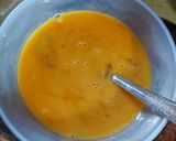 Foto langkah ke 3 dari resep Sambel Ebi, Cumi Asin, Telur.