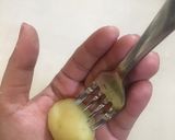 A picture of step 4 of Spicy baby potato curry.
