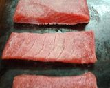 Foto del paso 3 de la receta: Taco de atún sellado en sal de mar y salsa de jengibre adobada