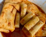 Foto langkah ke 4 dari resep Tteokbokki Odeng Simple.