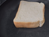 Sandwich🥯de carne🧅y queso🧀🥩🫑