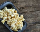Foto langkah ke 3 dari resep Popcorn caramel 🍿.