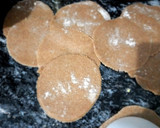 Foto del paso 5 de la receta: Masa para empanadas de harina integral 😃