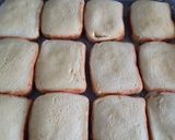 Foto del paso 3 de la receta: Torrijas de leche con cobertura de maní, al horno