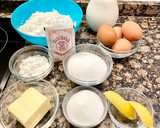 Foto del paso 1 de la receta: Pastel con crema y fresas en almíbar