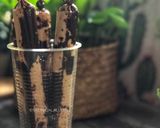 Gambar langkah 4 resipi Aiskrim Coklat Marble.