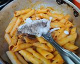 A picture of step 2 of Orange pasta.