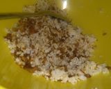A picture of step 3 of Sooji Sweet puttu.