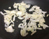 Foto del paso 2 de la receta: Salteado de quinoa con carne picada