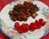 Foto del paso 5 de la receta: Bocaditos de pollo al vino con verduras y tomatitos cherry