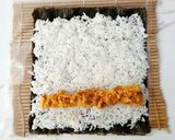 Foto langkah ke 3 dari resep Sushi Rumahan.