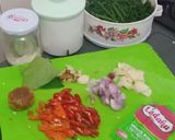 Foto langkah ke 1 dari resep Oseng-Oseng Pakis.