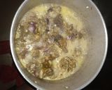A picture of step 1 of Curry Chicken Sauce.