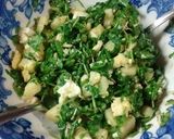 Foto del paso 4 de la receta: Ensalada de rúcula y papas