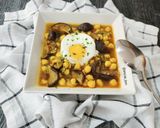 Foto del paso 7 de la receta: Potaje de garbanzos con boletus, shiitake y huevo poché