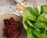 Foto del passaggio 1 della ricetta Pesto mediterraneo saporito