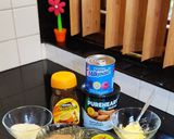 A picture of step 1 of Coffee Almond fudge.