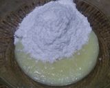 A picture of step 2 of Naan khatia.