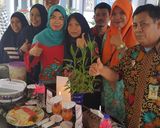 Foto langkah ke 15 dari resep Nasi Goreng Nusantara Merdeka.