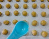 Foto langkah ke 4 dari resep Putri Salju Kacang Mede.