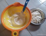 Foto langkah ke 4 dari resep Bolu Marmer Mini.
