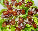 Foto del paso 3 de la receta: Wraps o tacos de hojas de cogollos con ensalada César