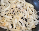 Foto del paso 2 de la receta: Salchichas veggies encebolladas