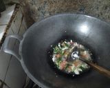 Foto langkah ke 2 dari resep Tumis jamur merang putih telur.