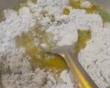 A picture of step 2 of Bajre ki roti.