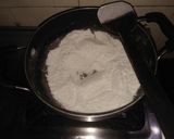 A picture of step 1 of Rice noodles.