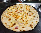 A picture of step 5 of Paneer Parantha.