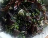 Foto langkah ke 7 dari resep 30. Tumis Pakis Jamur Kuping.