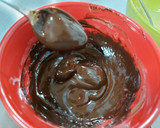 Foto del paso 4 de la receta: Ganache de chocolate negro y blanco para mojar fresas