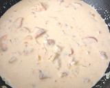 Foto del paso 7 de la receta: Pasta “Nero dí sepia” con Salmon y Gambas