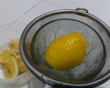 Foto langkah ke 1 dari resep Jus lemon hangat.