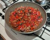 Foto del passaggio 4 della ricetta Pasta con funghi e salsiccia di norcia