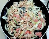 รูปขั้นตอนการทำที่ 2 ของ เต้าหู้กับกิมจิผัด (เต้าหู้กิมจิ) stir fried pork with kimchi and tofu