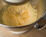 Klasszikus piskótatekercs recept fázis 2 fotója