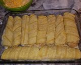 A picture of step 9 of Chicken Suizas Enchiladas.